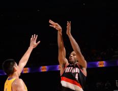 开云体育登录-国王轻取快船，莫里斯完成帽子戏法