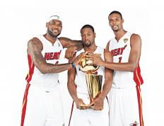 开云体育下载-钢之脊梁，富安健洋抢七夜轰鸣定鼎