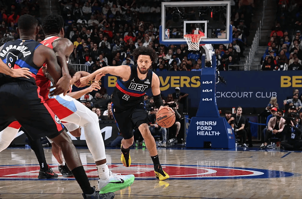 开云体育下载-包含快船击败爵士，76人战胜老鹰的词条