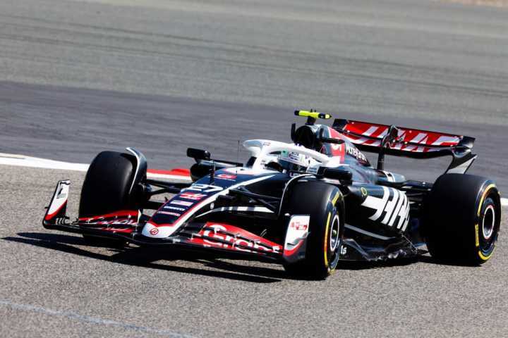 开云体育在线-包含索伯车队碾压哈斯车队,阿隆索扛起全队的词条