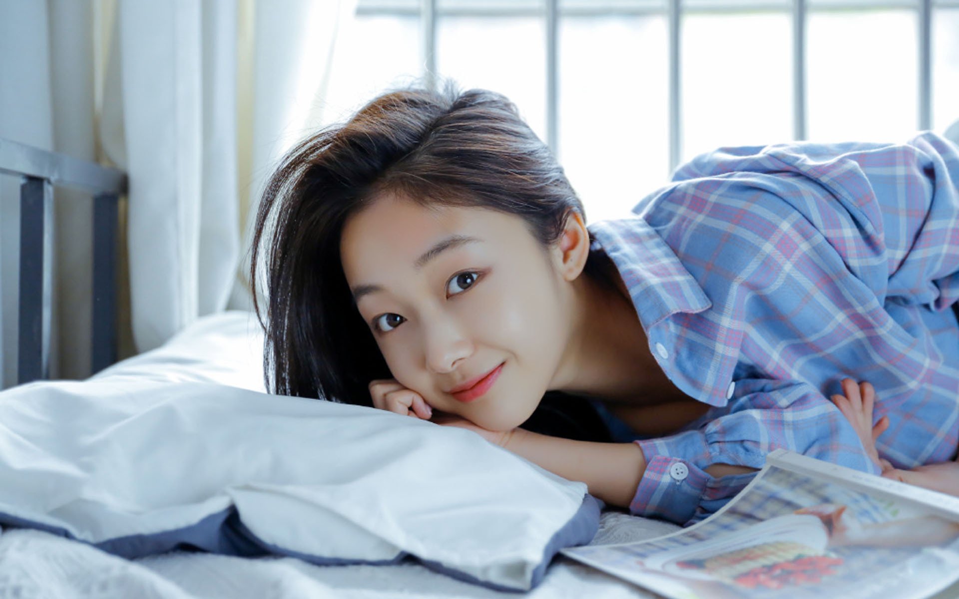 开云APP-教科书般的逆袭，F1争冠之夜，阿拉巴如何以冷静之笔写下红牛的传奇