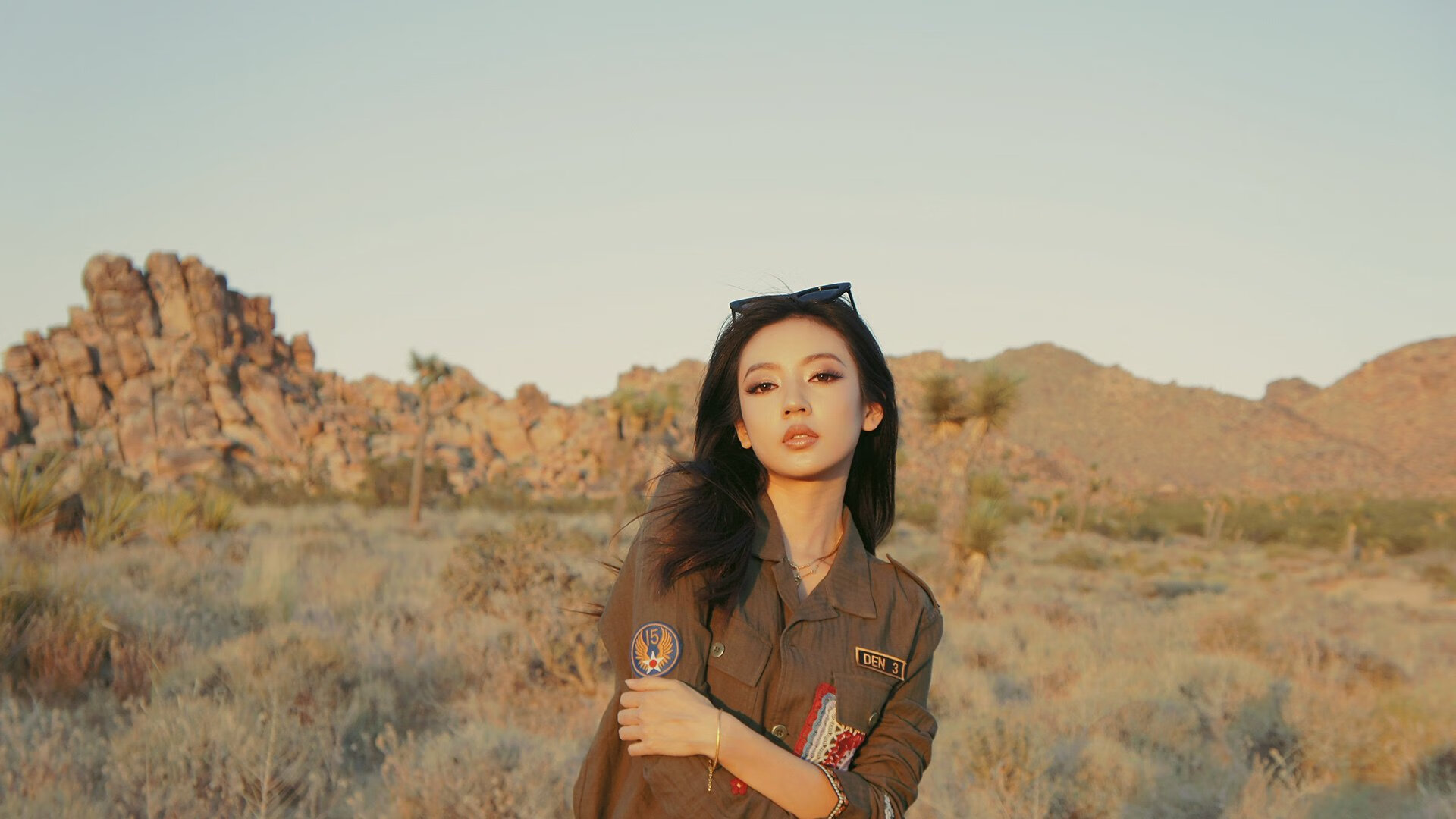 开云体育官方网站-羽翼之下,当老鹰的利爪撕裂赛场,世界的穹顶被一人接管