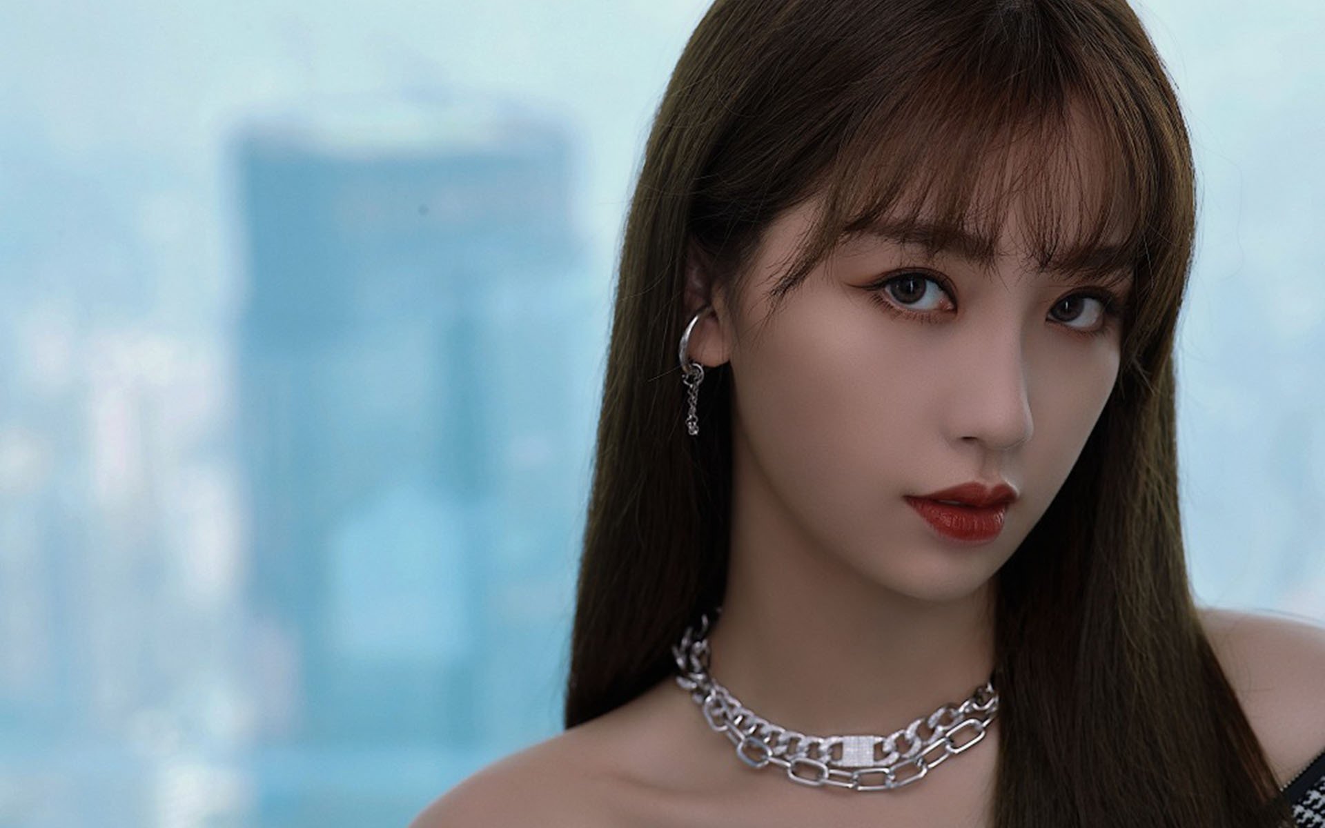 开云平台-希腊险胜葡萄牙,国际赛场上的惊魂时刻与凯恩在英超争冠中的主宰表现