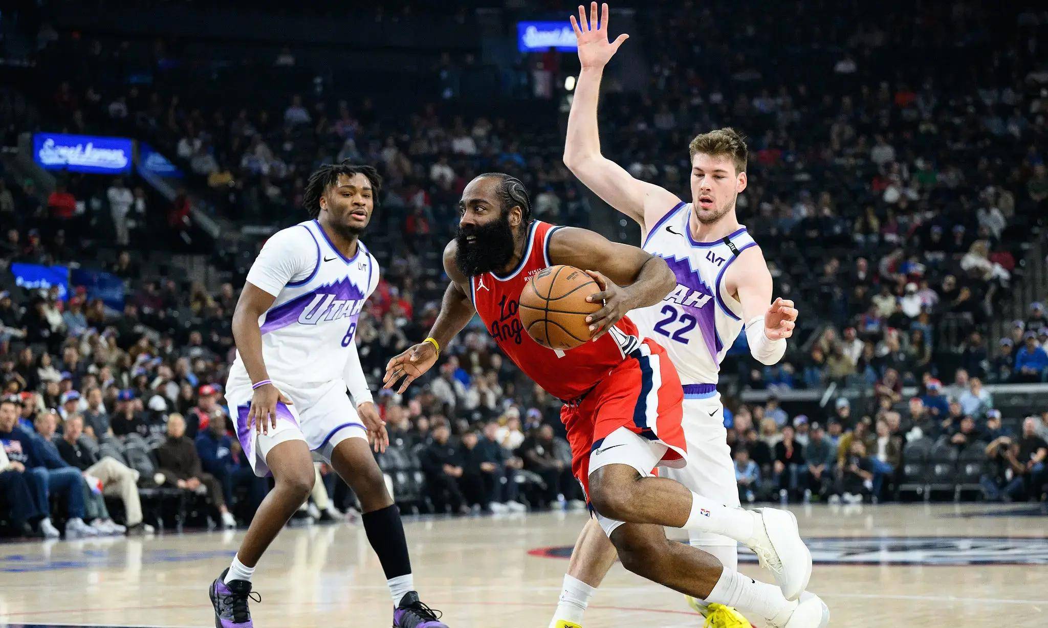 开云体育APP下载-快船淘汰太阳,小贾伦在F1街道赛接管比赛