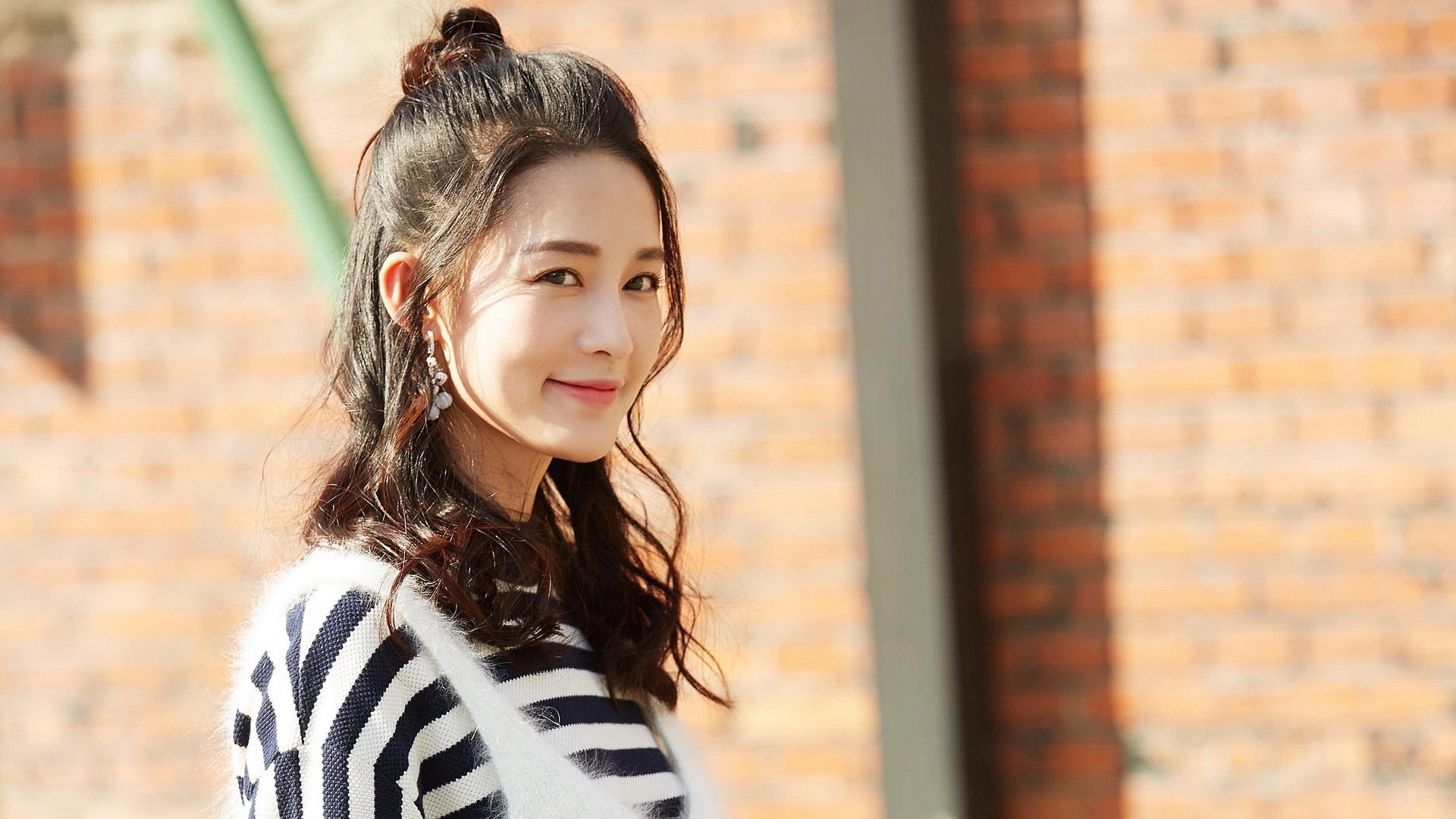 开云体育入口-欧冠双重奏,红军狂潮一波带走巴黎,萨卡防守铁闸锁死对手