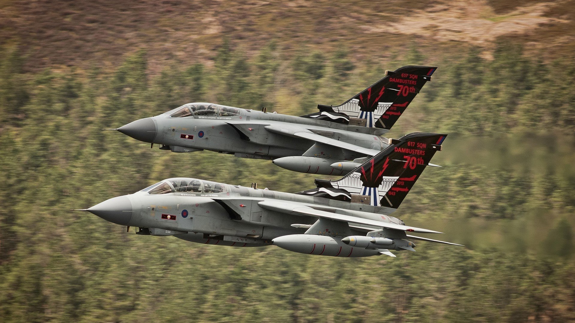 开云体育app-绿茵场与篮球场的双重奏,维尼修斯展巨星光芒,威尔士第三节风暴席卷突尼斯