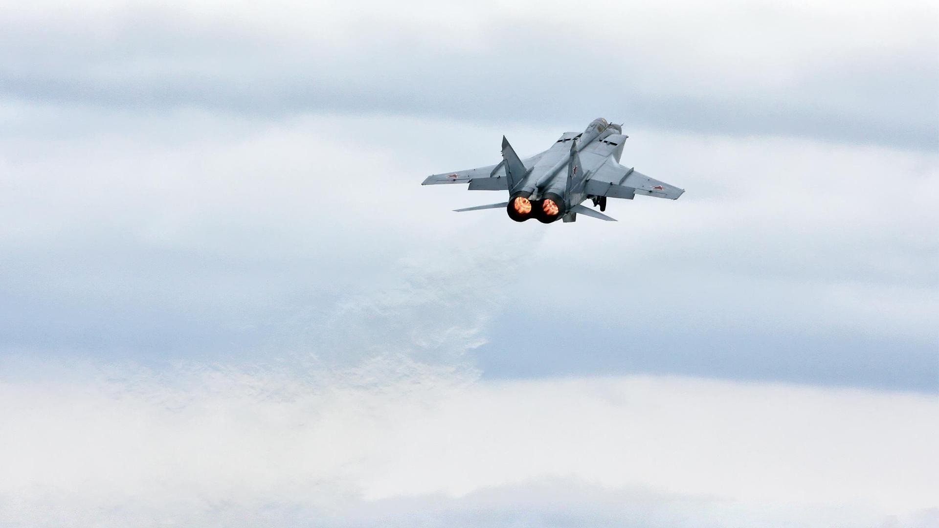 开云下载-绿茵场上的控卫，格列兹曼如何主宰攻防转换的东决之夜