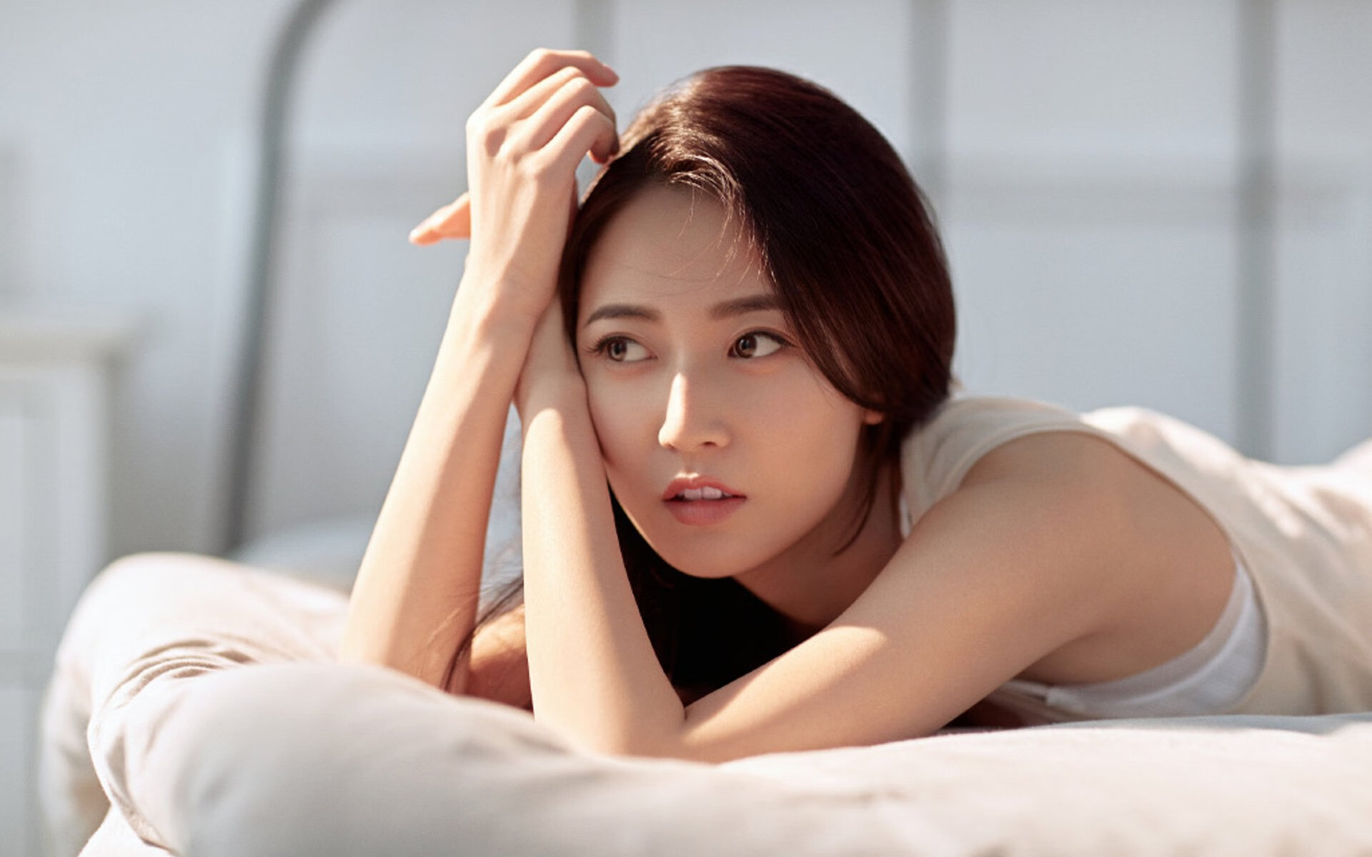 开云体育下载-孤勇者的时代，当伊萨克主宰比赛，西班牙用智慧击碎利物浦的狂想